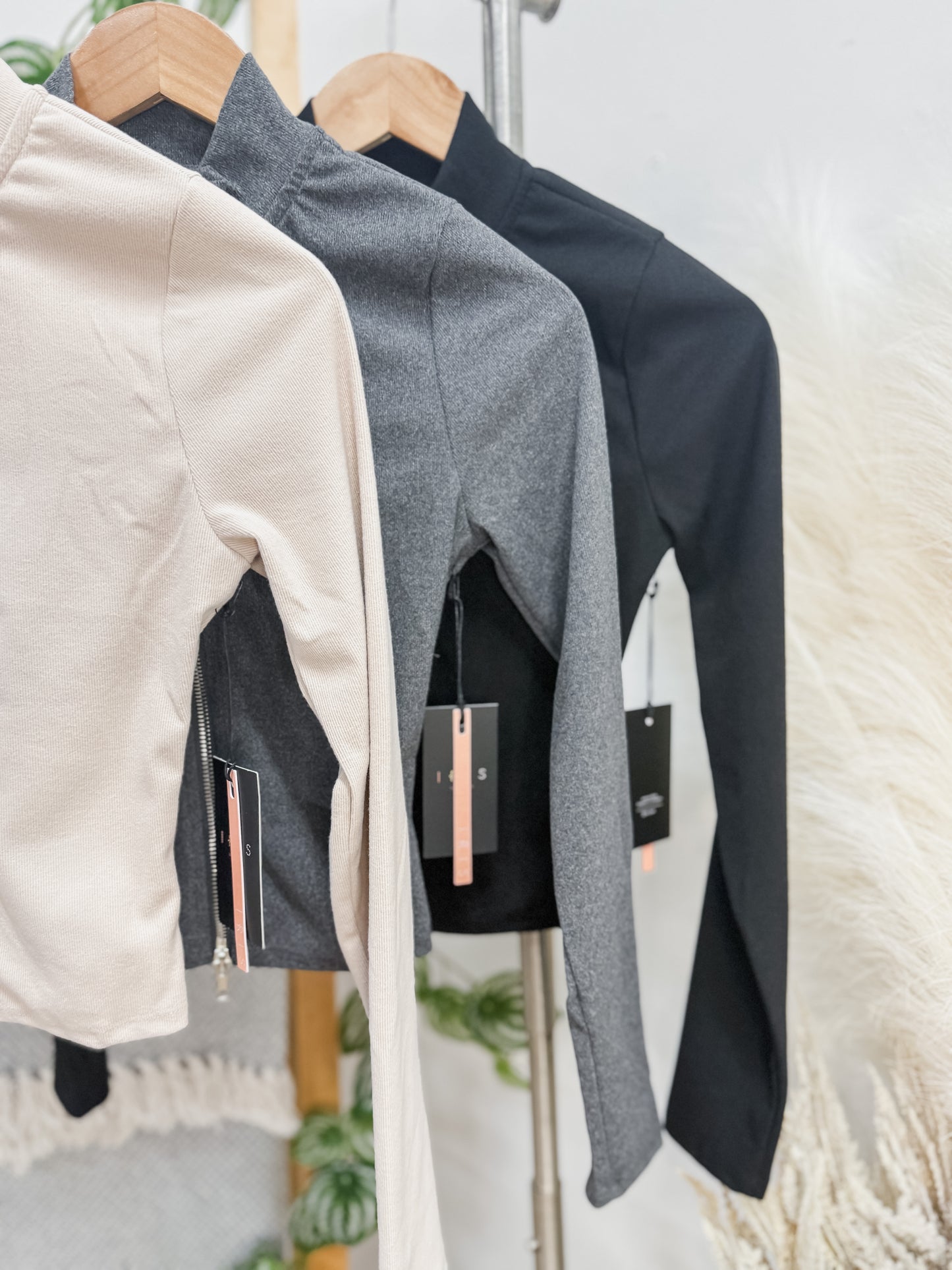Sydnie Long Sleeve Zipper Top