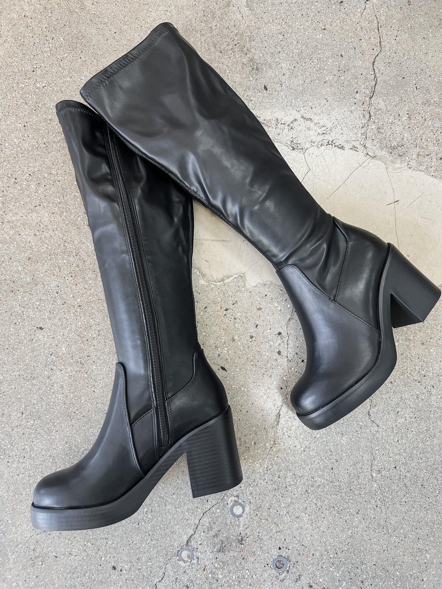RESTOCK! Sonia Knee High Thick Heel Boots