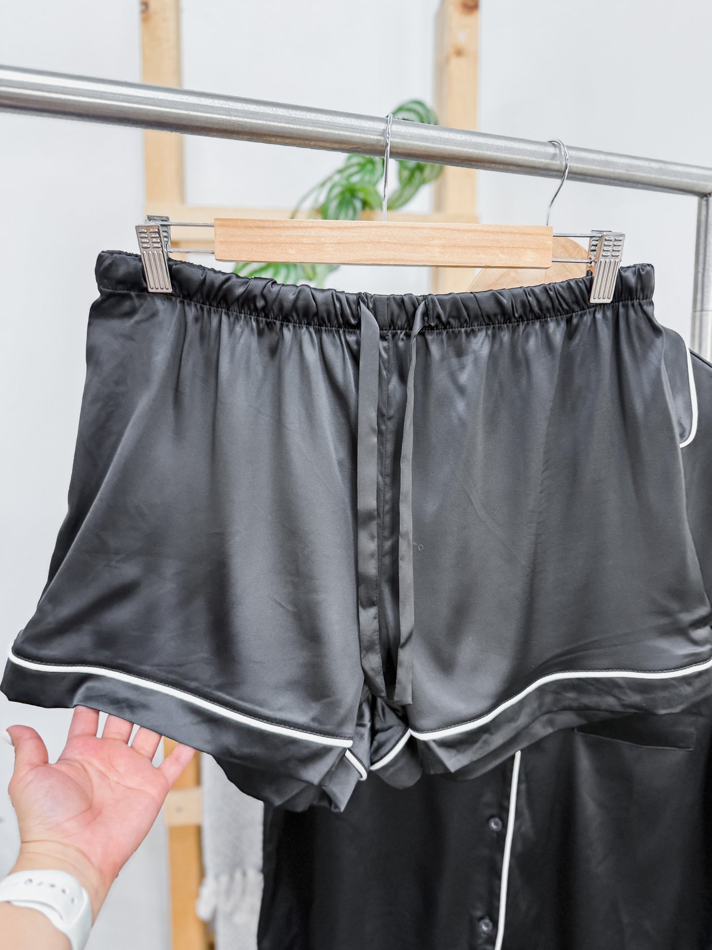 Brooke Silk Contrast Pajamas Set