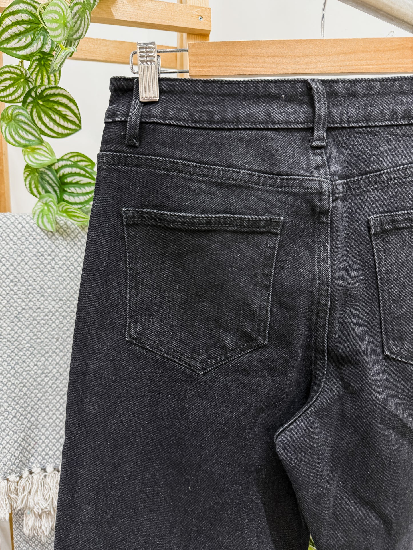 Bianca Knee Slit High Waist Jeans