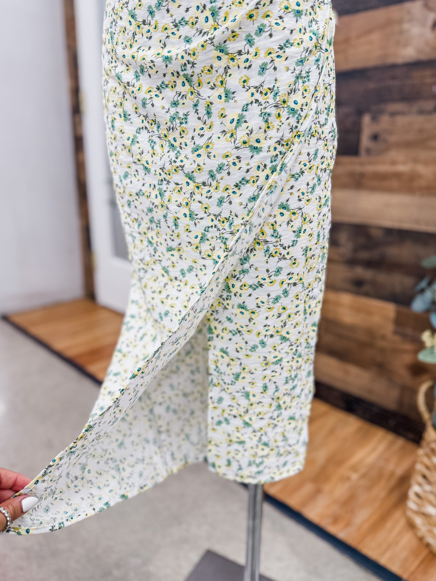 Lilah Floral Cross Back Midi Dress
