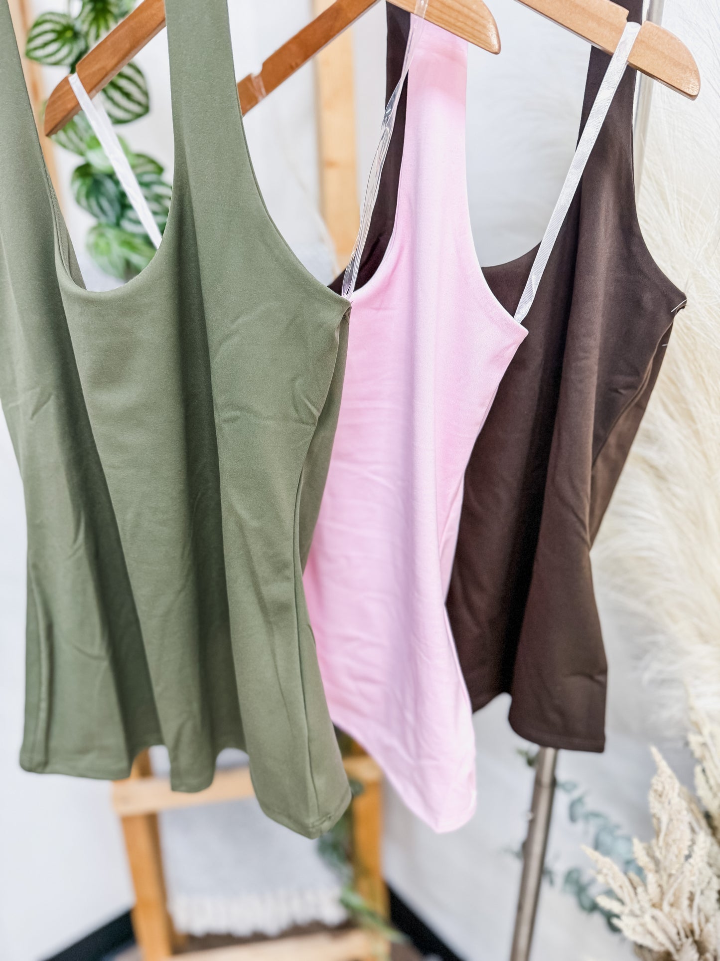 RESTOCK! Leslie Halter Scoop Neck Top