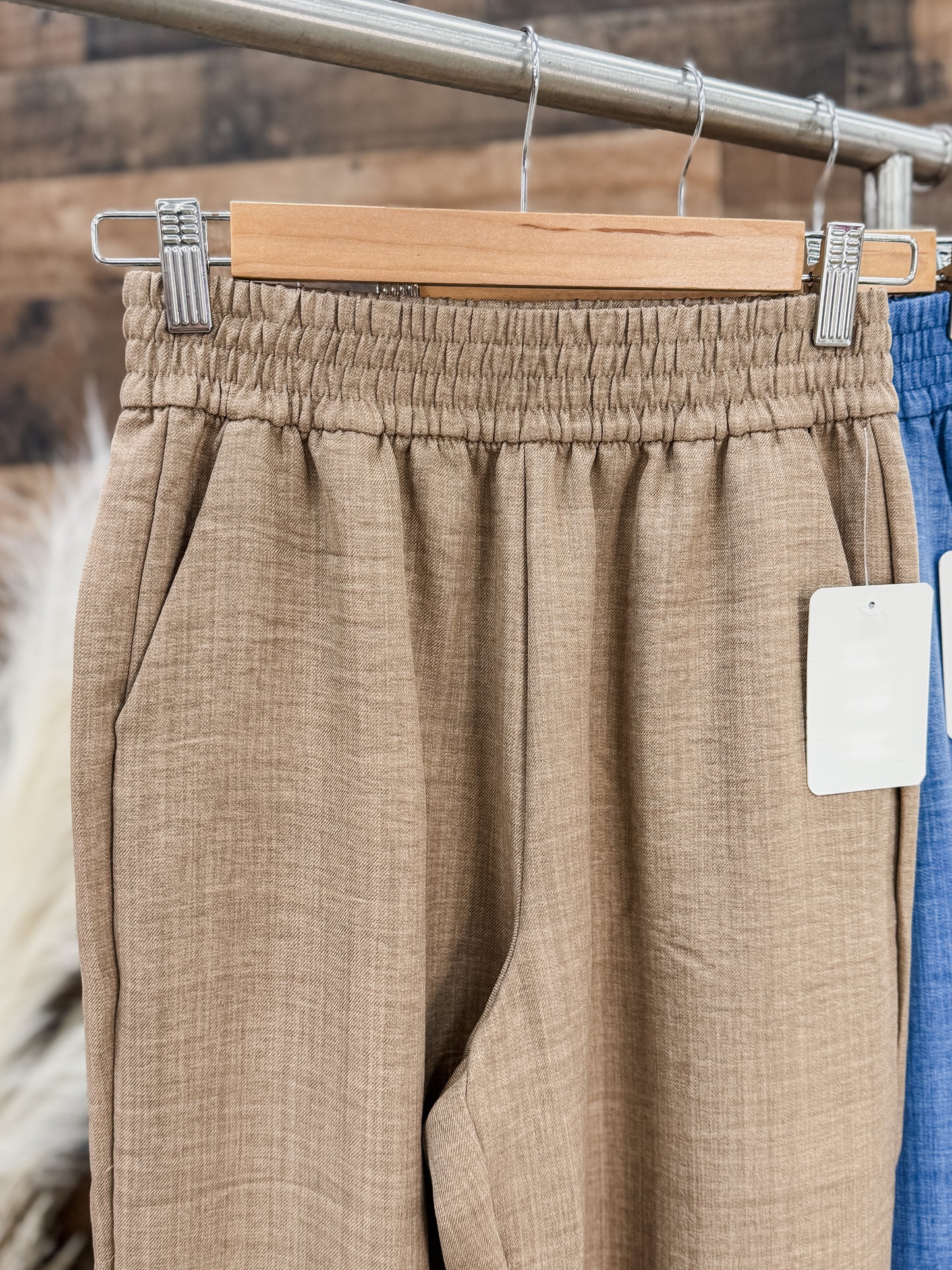 Leila Linen Loose Fit Pants