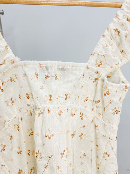 Elsa Dainty Stitched Flower Top