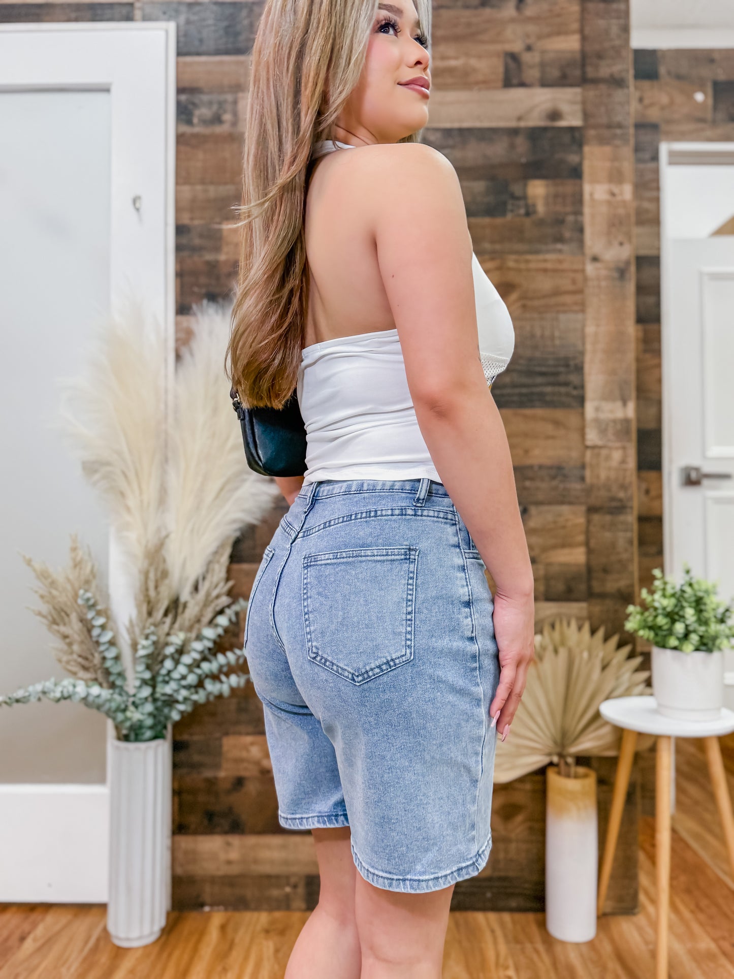 Nelly High Waisted Stretch Shorts