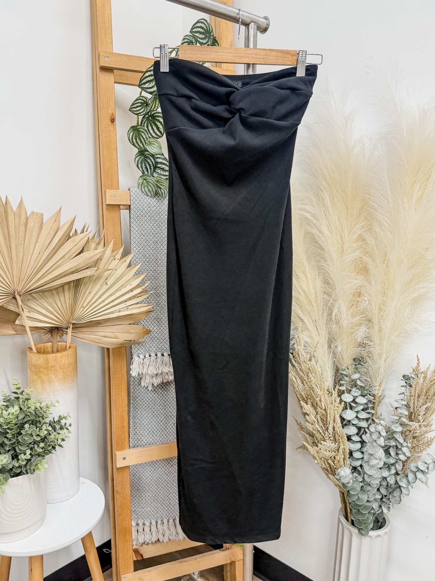 Meghan Strapless Knot Midi Dress