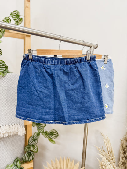 Faye Stitched Daisy Mini Skirt with Shorts
