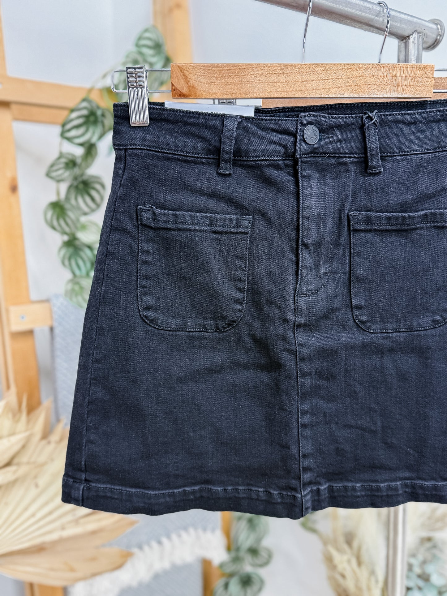 Emily Front Pocket Stretch Jean Skirt