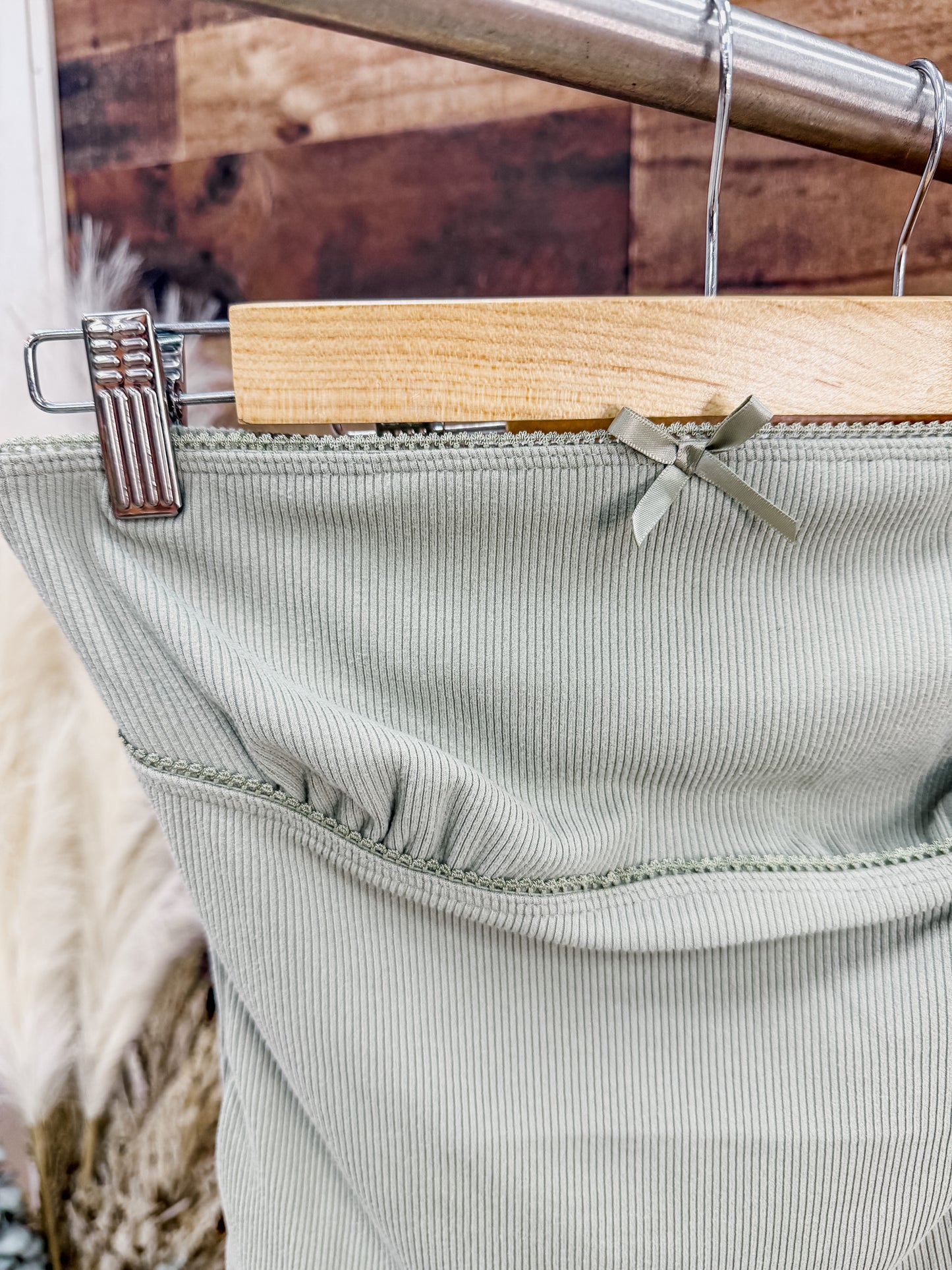 Lena Strapless Dainty Bow Top