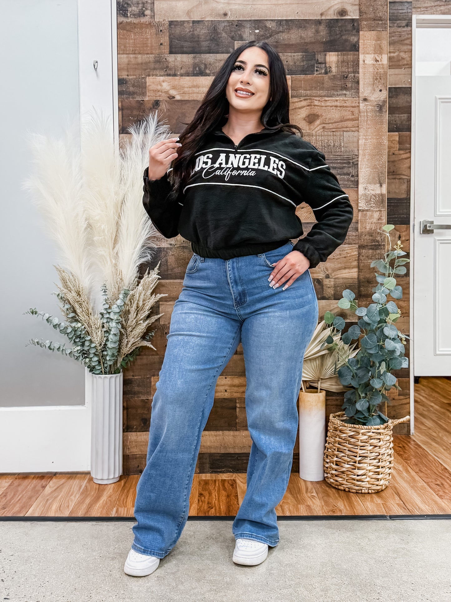 Cozy Los Angeles Quarter Zip Sweatshirt