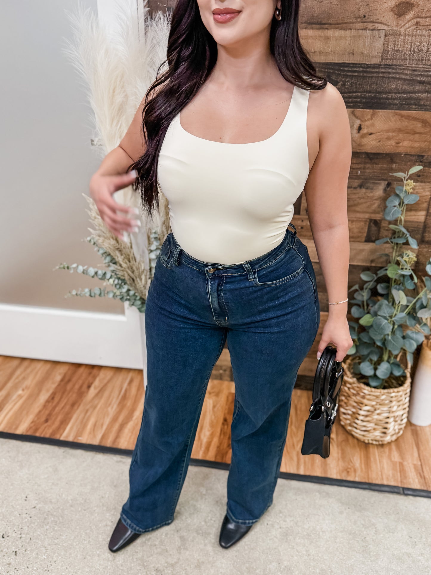 Kiana Vintage Washed Wide Leg Stretch Jeans