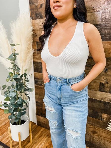 Maddi Ribbed V-Neck Seamless Bodysuit