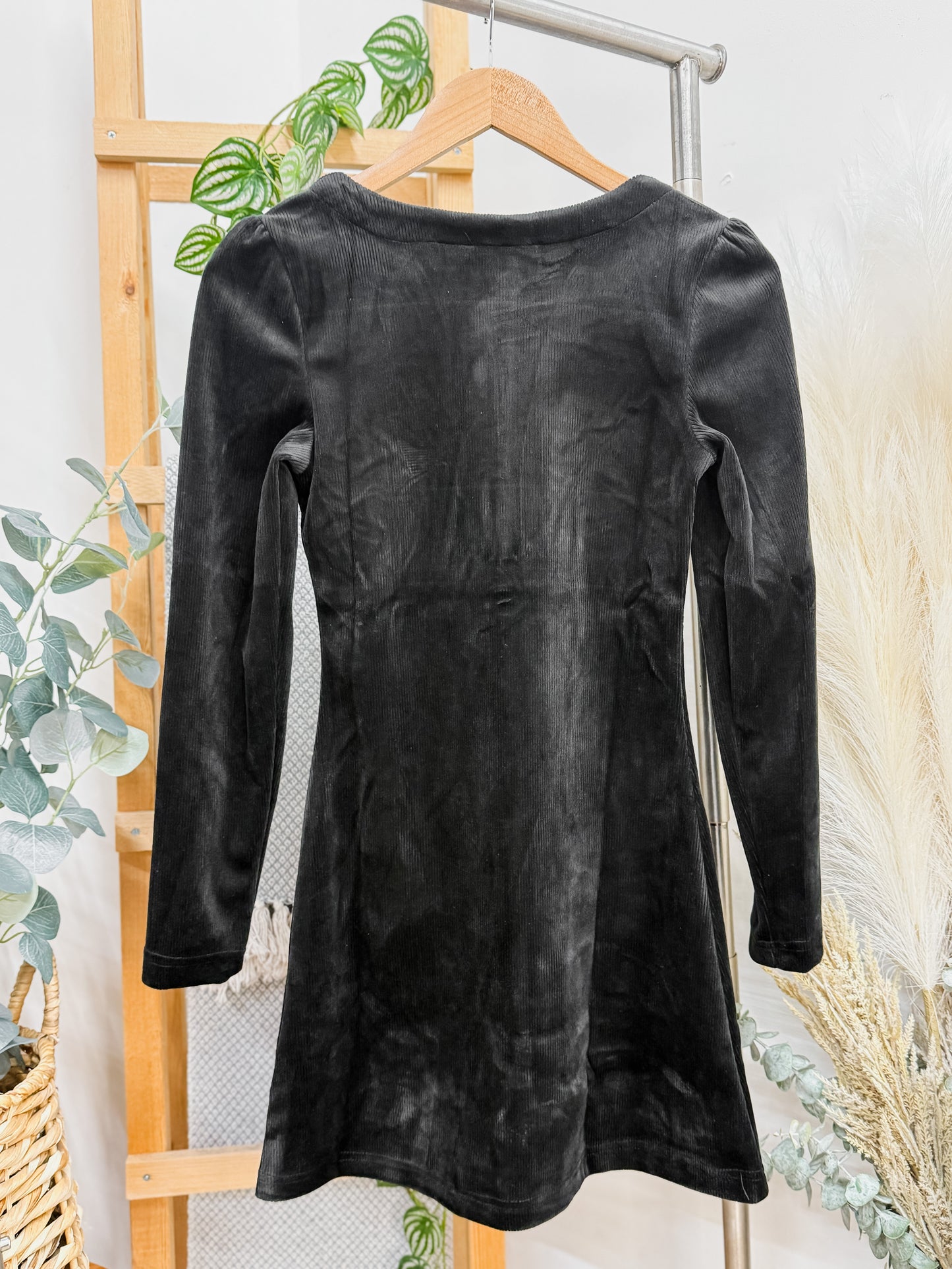 Stassi Gold Button Long Sleeve Dress