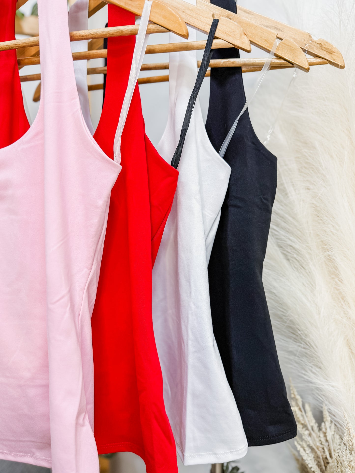 RESTOCK! Leslie Halter Scoop Neck Top