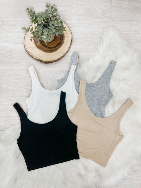 Andie Scoop Neck Basic Crop Top