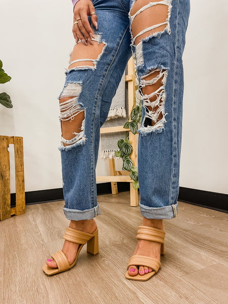 Super Distressed High Waist BF Jeans